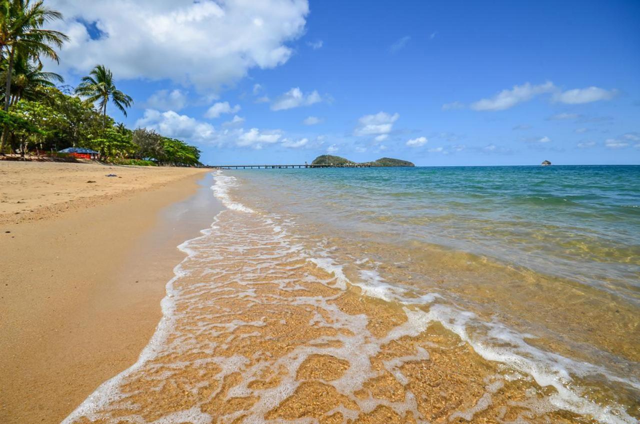 Palm Cove Beachside Apartments - Pool And Garden Views エクステリア 写真