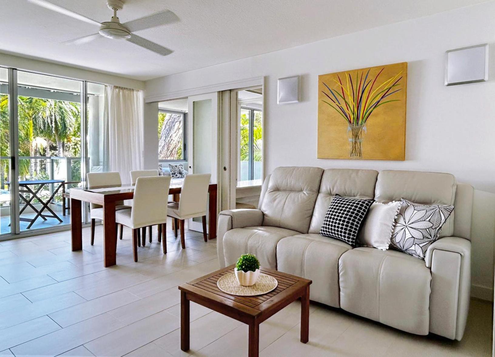 Palm Cove Beachside Apartments - Pool And Garden Views エクステリア 写真